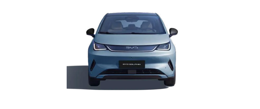 BYD Dolphin Special Edition de frente com as medidas: 1,77 m de largura e 1,57 m de altura
