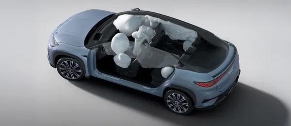 Sealion 7 com os airbags acionados